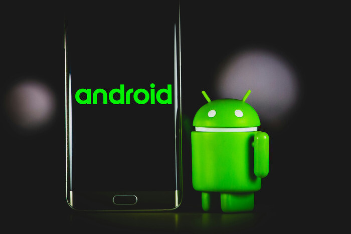 За россиянами три года целенаправленно следят через Android - CNews